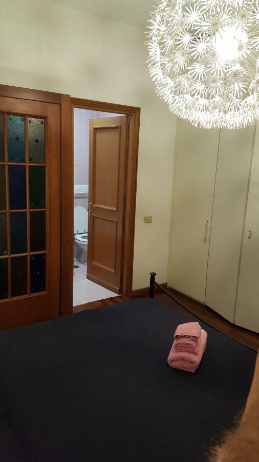 Trastevere Apartment โรม ภายนอก รูปภาพ