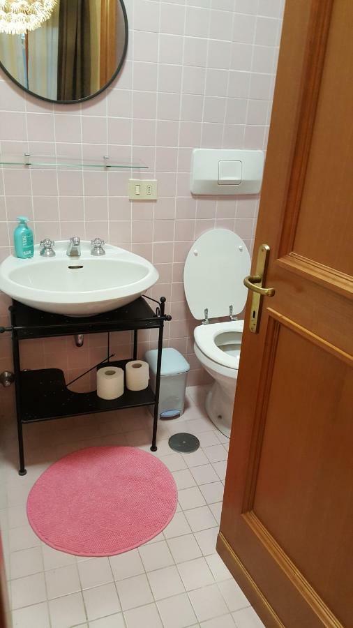 Trastevere Apartment โรม ภายนอก รูปภาพ