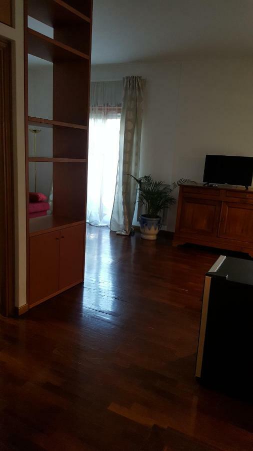 Trastevere Apartment โรม ภายนอก รูปภาพ