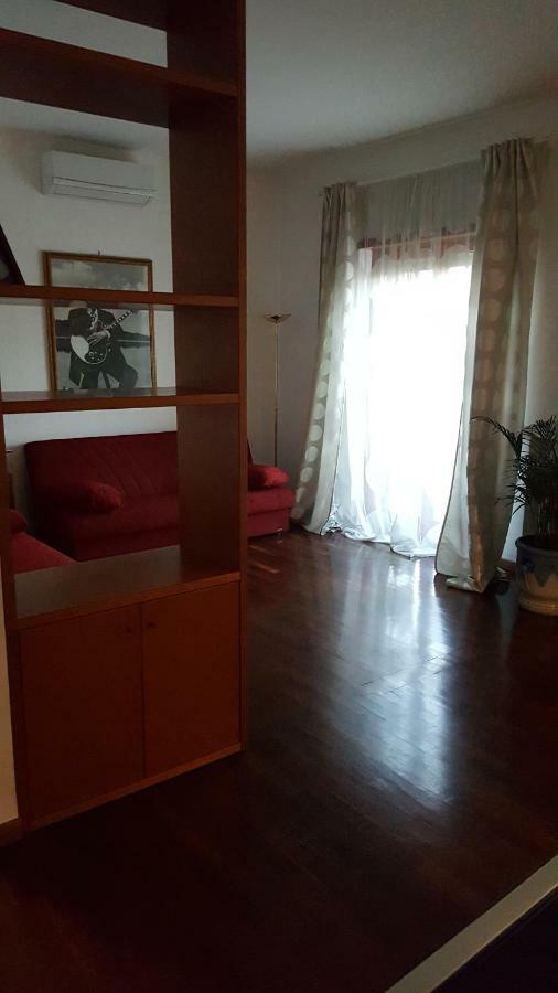 Trastevere Apartment โรม ภายนอก รูปภาพ