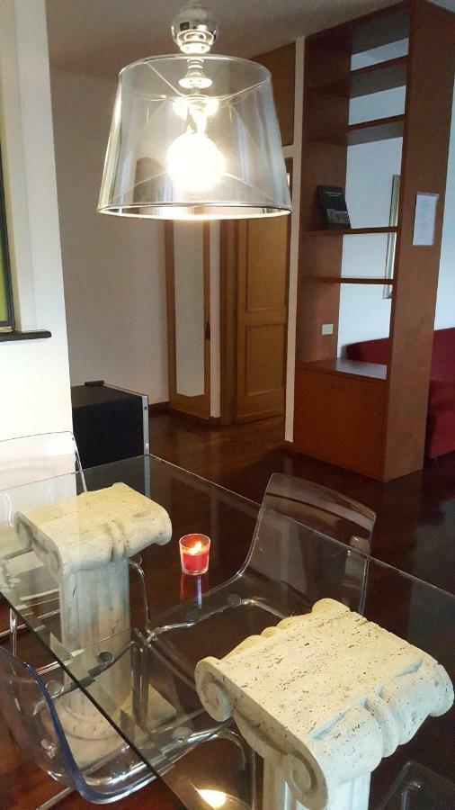 Trastevere Apartment โรม ภายนอก รูปภาพ