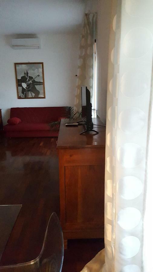 Trastevere Apartment โรม ภายนอก รูปภาพ